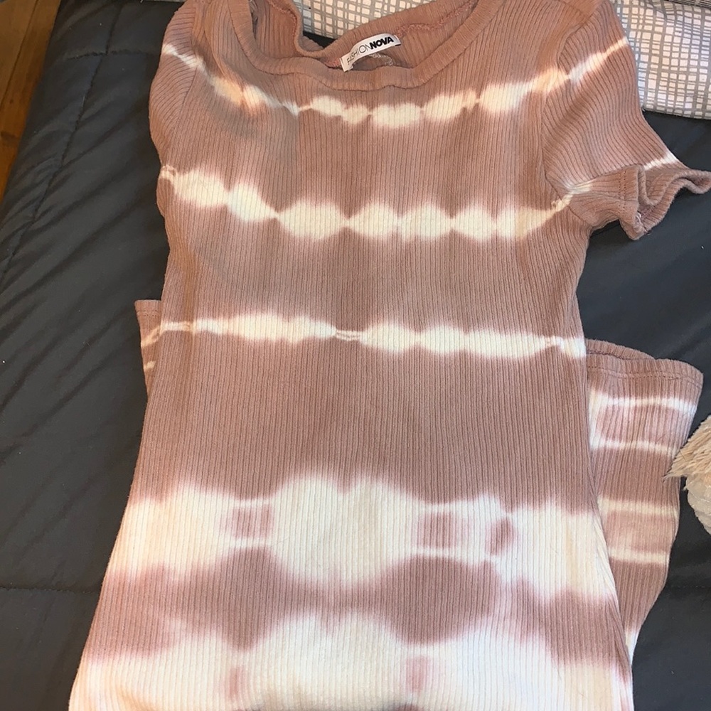 A cute tight summer dress